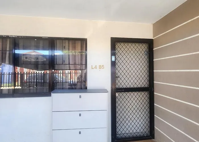 Mactan Plain House 3br Newtown Near Lg Garden *
